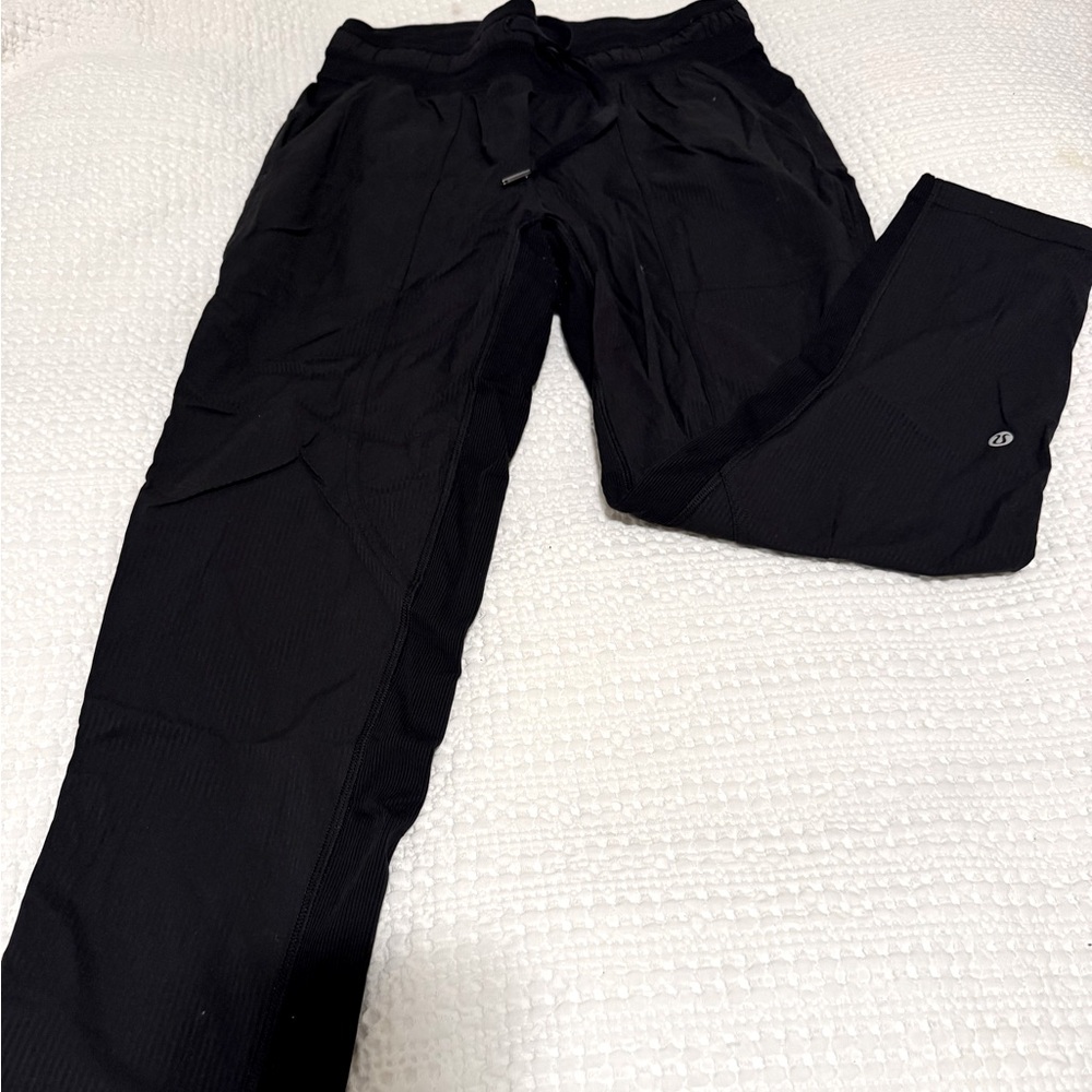 Lululemon cropped dance studio pants